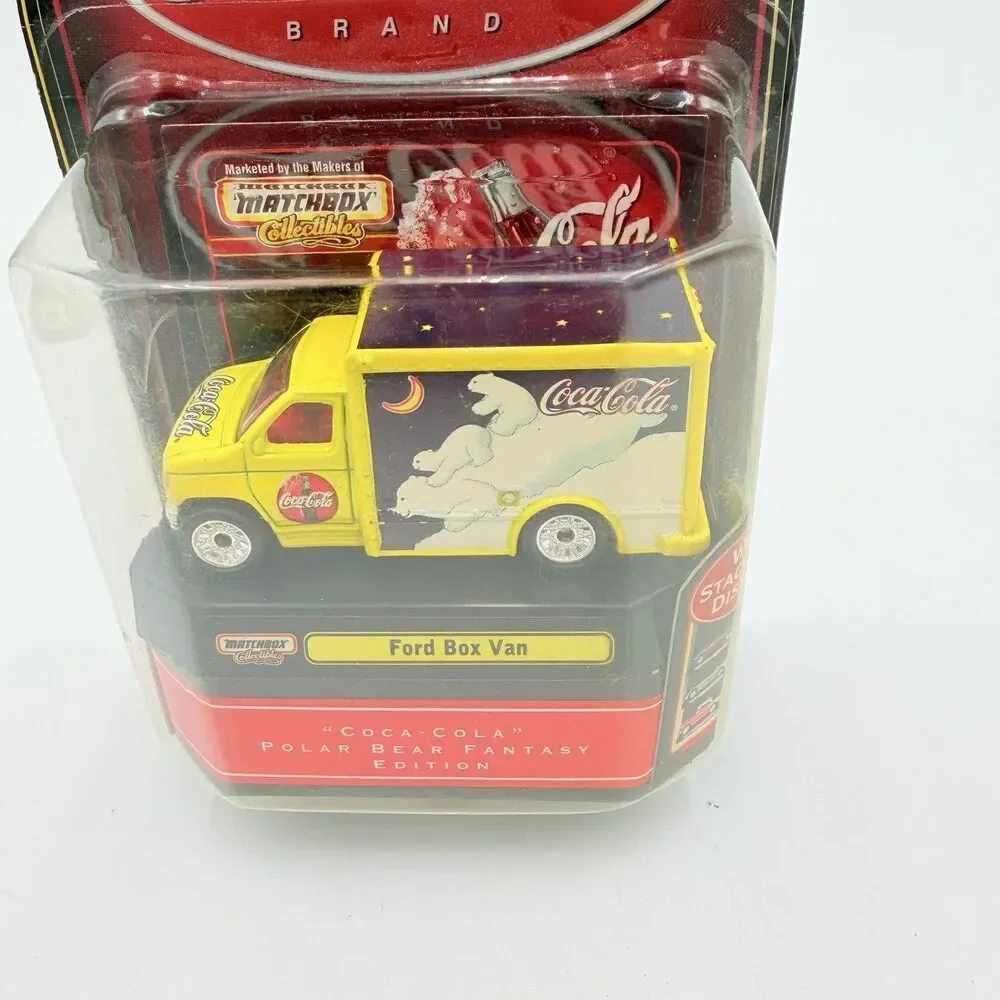 MATCHBOX COLLECTIBLES COCA-COLA Ford Box Van Polar Bear NIP Diecast